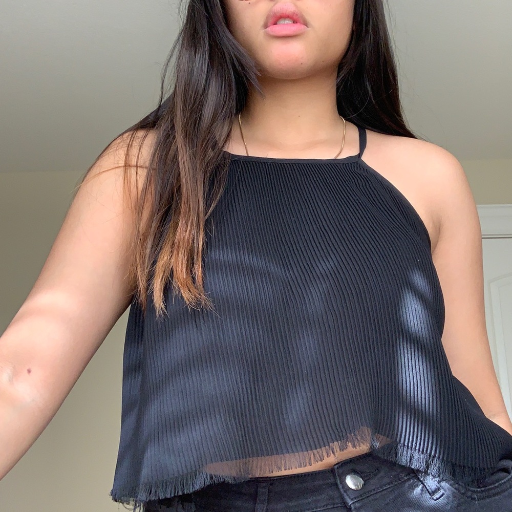 Cropped flowy black top